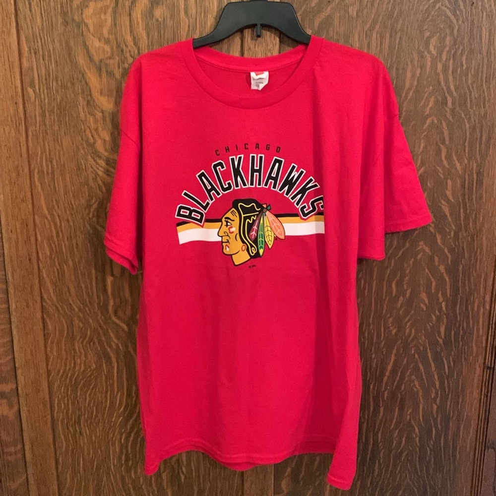 Blackhawks Chicago Bedard 98 T-shirt XL NWOT - Picture 2 of 3